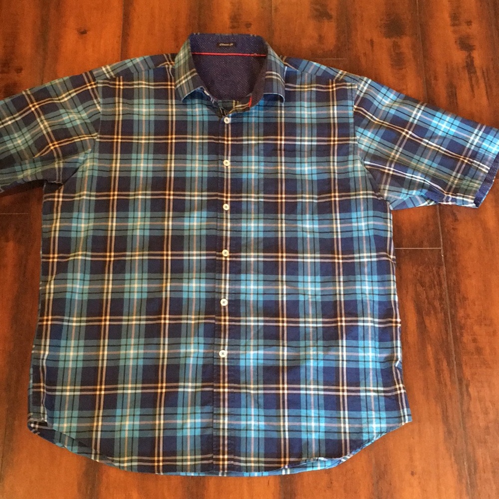 Bugatchi beautiful color shirt